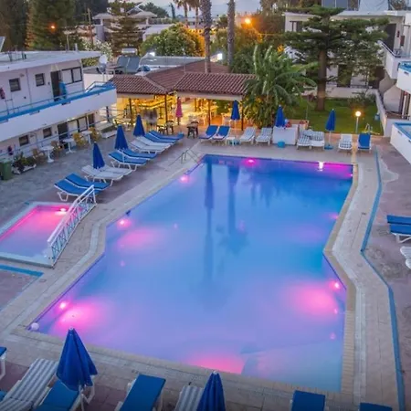 Kosinmyheart 11 & Studio10 Aparthotel