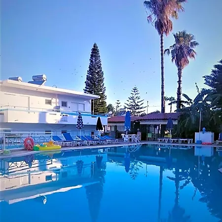 Kosinmyheart 11 & Studio10 Aparthotel 4*