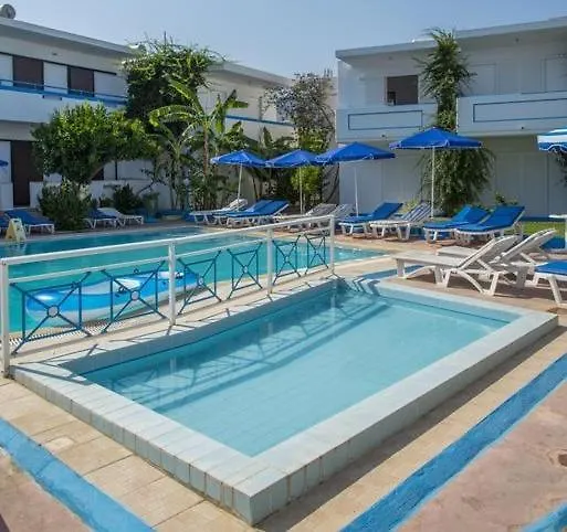 Kosinmyheart 11 & Studio10 מלון דירות 4*