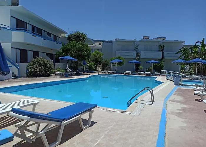 Kosinmyheart 11 & Studio10 Apartmanhotel 4*